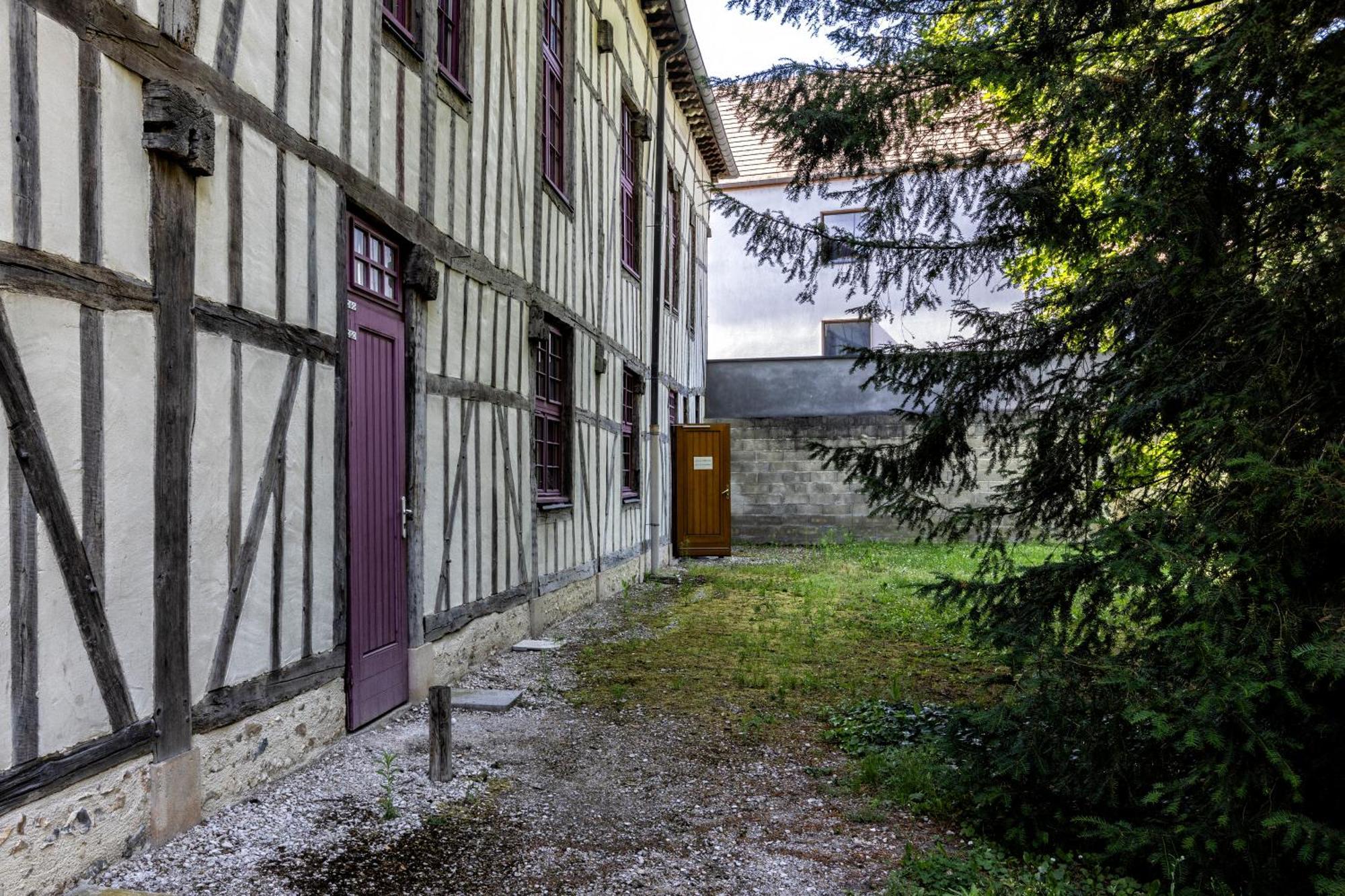 L'Odyssee - Parking Prive - Centre Ville Troyes Eksteriør billede
